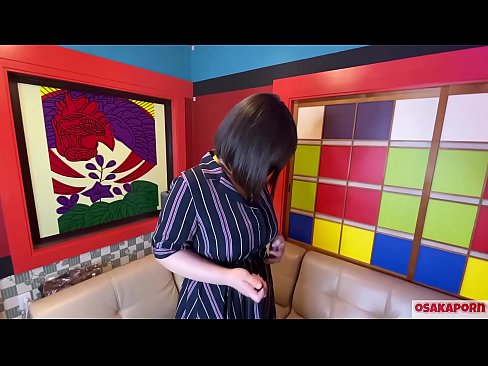 ❤️ جاپاني پياري وڏي سيني سان گڏ جنسي رانديڪن سان مشت زني ڪري ٿي ۽ هڪ orgasm آهي. هوءَ هڪ انٽرويو ۾ پنهنجي ڀوائتي تجربي بابت ڳالهائي ٿي. وڏيون چوڙيون ۽ وارن واري بلت زور سان روئي رهي آهي. اوساڪاپورن ❤️ معياري فحش